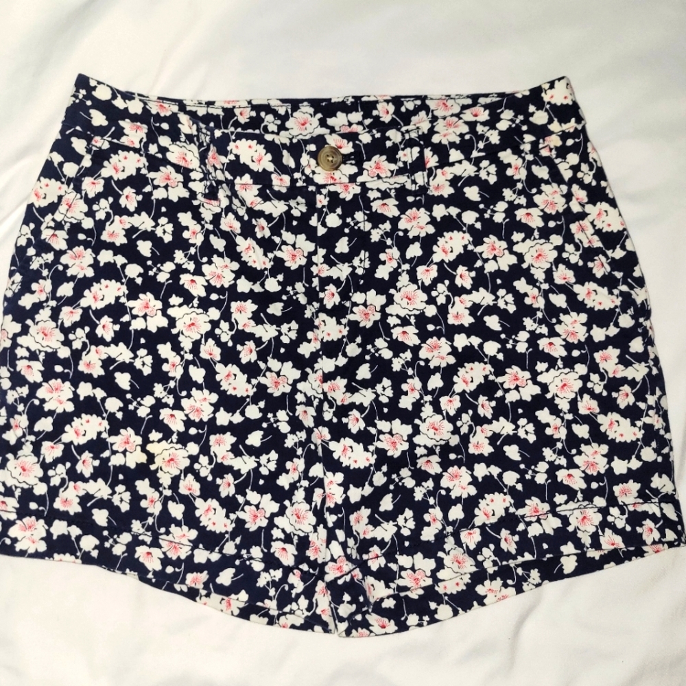 🦜🦜3/$25 FADED GLORY SHORTS SIZE 6  FLORAL